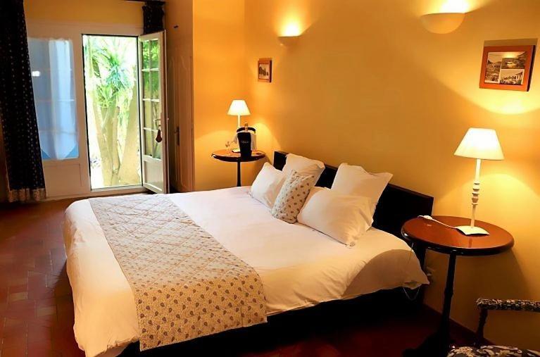 Auberge Des Glycines Porquerolles Esterno foto