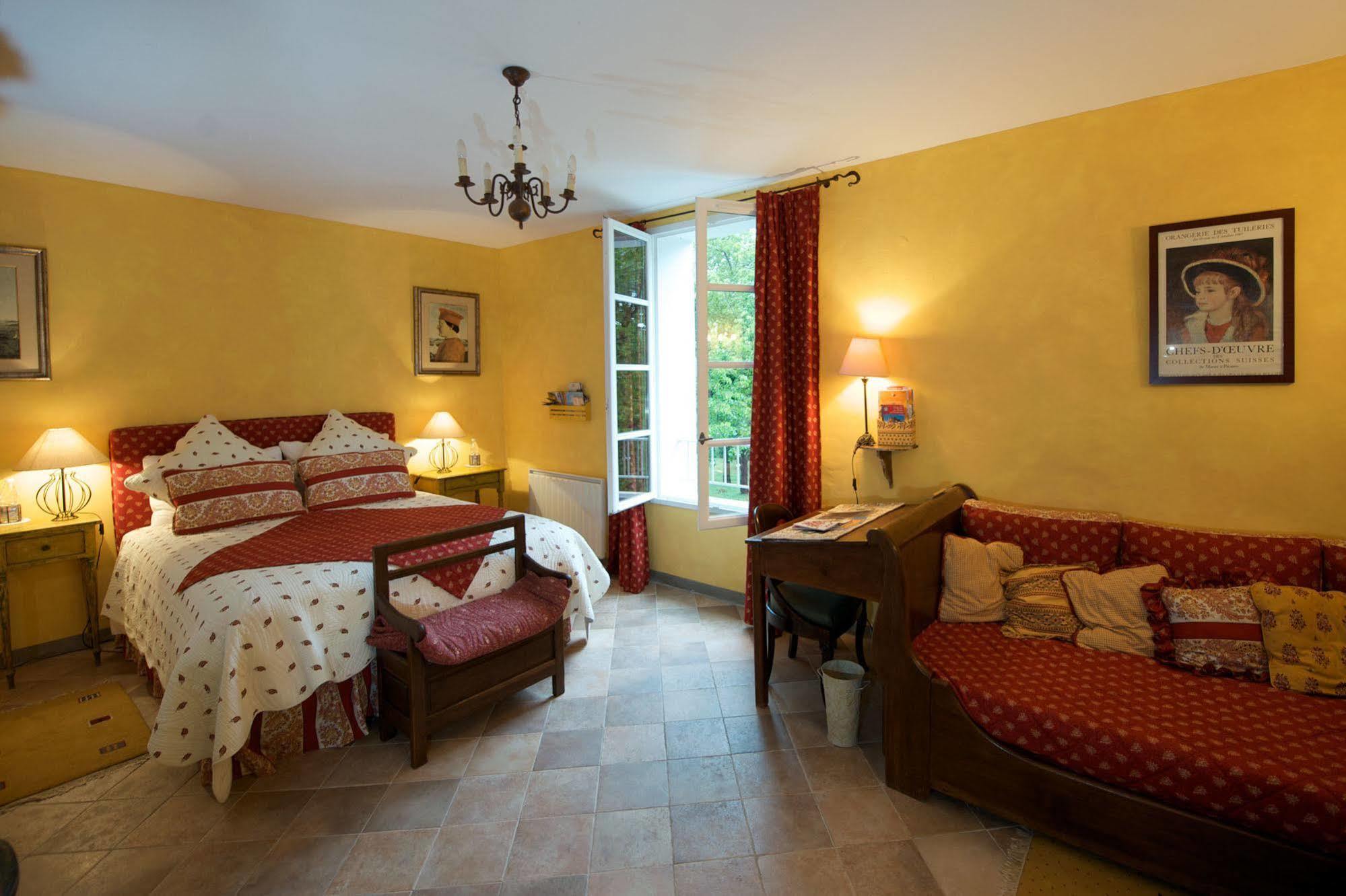 Auberge Des Glycines Porquerolles Esterno foto