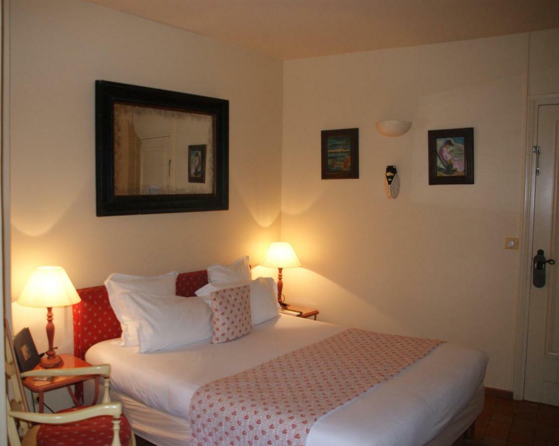Auberge Des Glycines Porquerolles Esterno foto