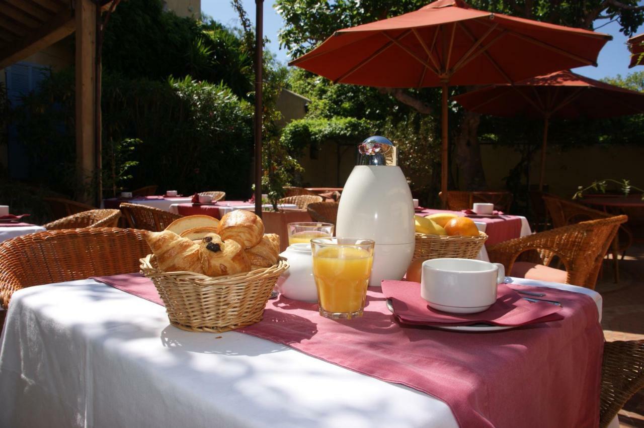 Auberge Des Glycines Porquerolles Esterno foto