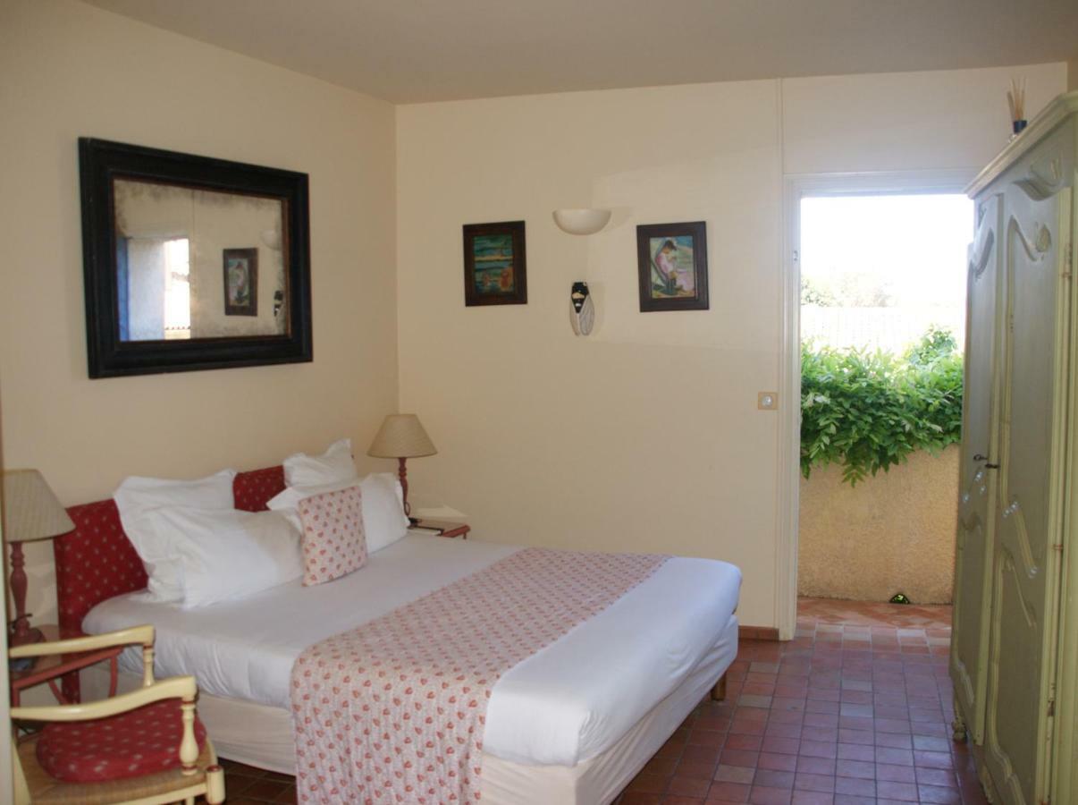 Auberge Des Glycines Porquerolles Esterno foto